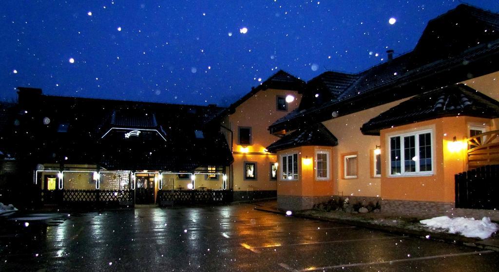 Crni Baron Pension Black Baron Maribor Kültér fotó