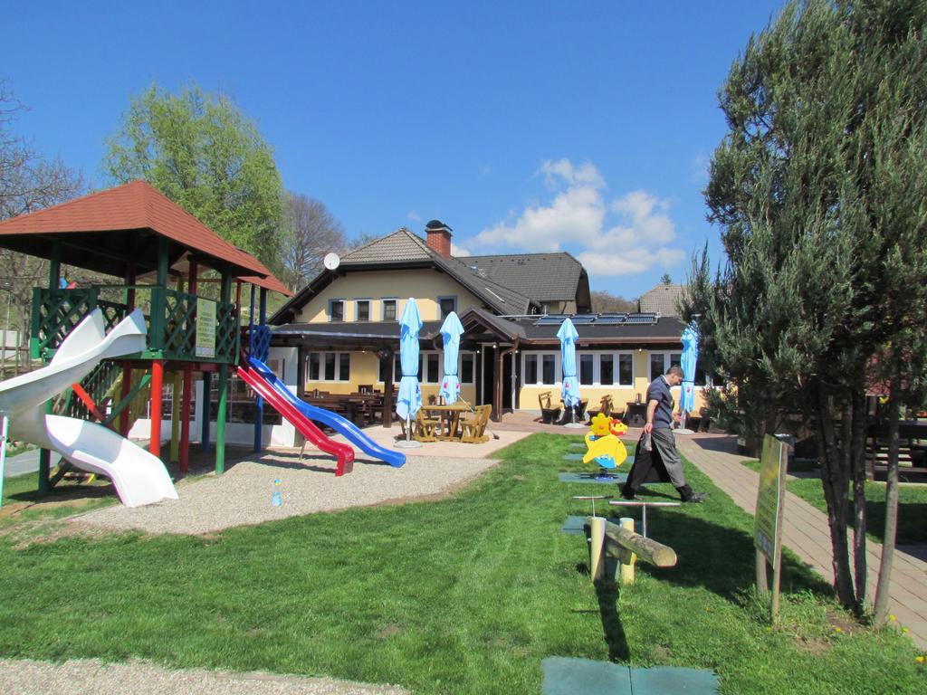 Crni Baron Pension Black Baron Maribor Kültér fotó